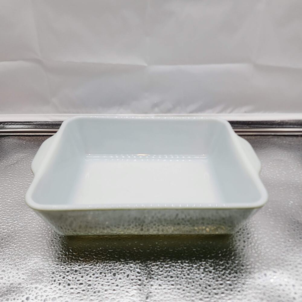 Pyrex Ovenware 1.5 Qt Verde Avocado Green Baking Casserole Dish 0503- NO LID